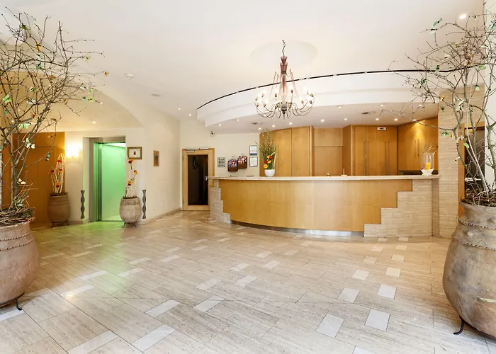 Classic Harmonie Hotel