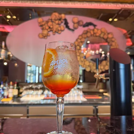 Classic Harmonie מלון