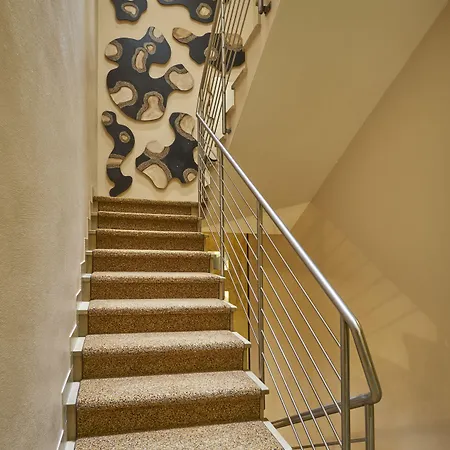 מלון Classic Harmonie 3*