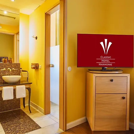 Classic Harmonie Hotel 4*