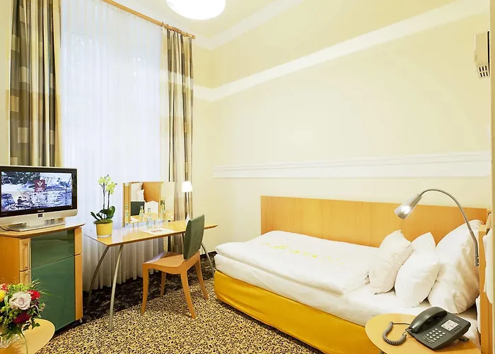 Classic Harmonie Hotell 3*